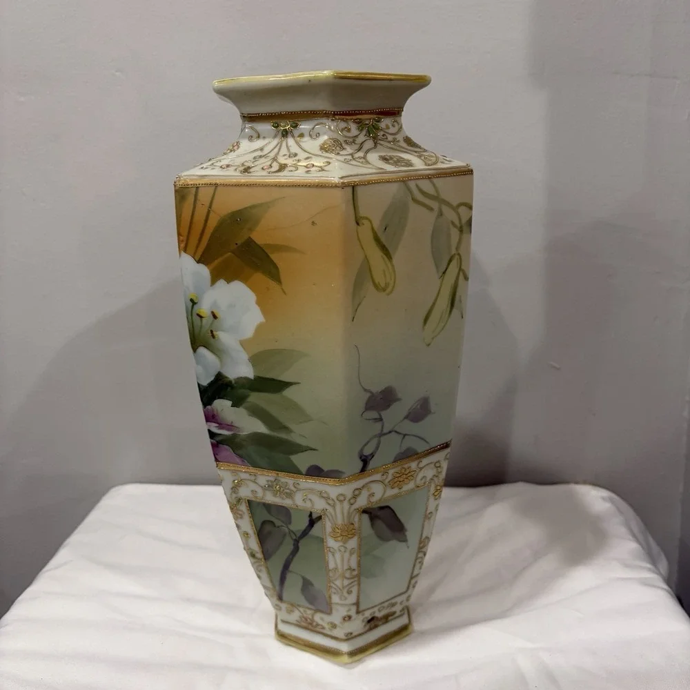 Antique Nippon Hand Painted Floral Moriage Vase White Lillies Gold Gilding 13.5
